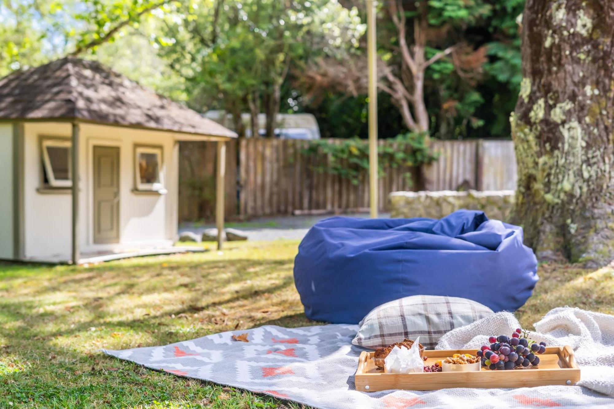 Pinehaven Cottage อัปเปอร์ฮัทท์ ภายนอก รูปภาพ